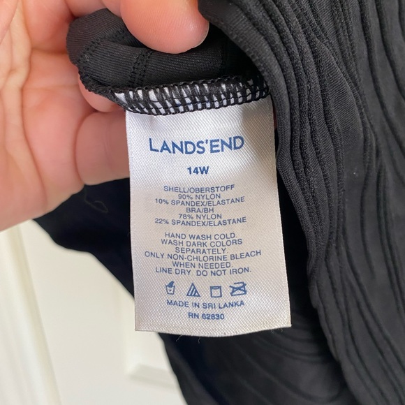Lands End black textured tanking top - Picture 6 of 6